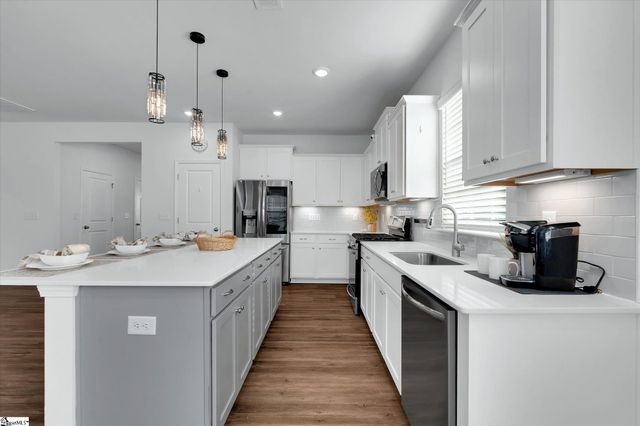 209 Grassy Creek Way, Pendleton, SC 29670