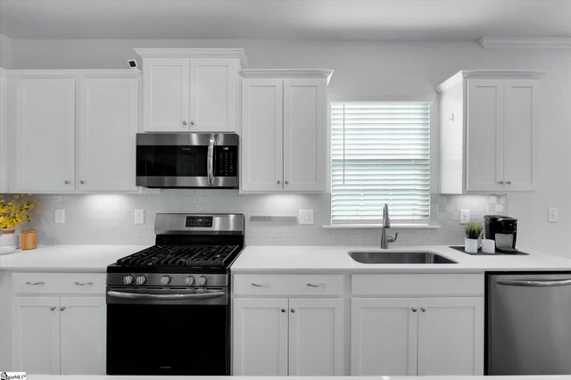 209 Grassy Creek Way, Pendleton, SC 29670