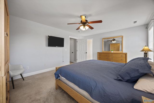 4861 Cove Valley Drive, Owens Cross Roads, AL 35763