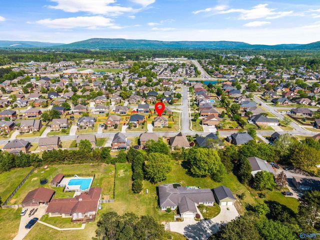 4861 Cove Valley Drive, Owens Cross Roads, AL 35763