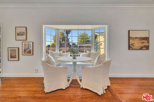 6001 Oakdale Avenue, Woodland Hills, CA 91367