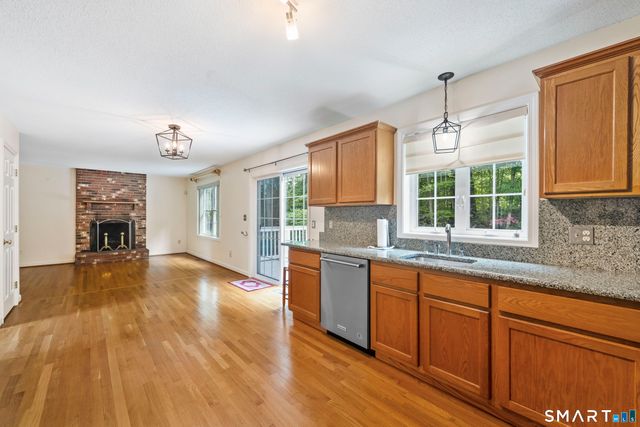 34 Fox Run Road, Portland, CT 06480