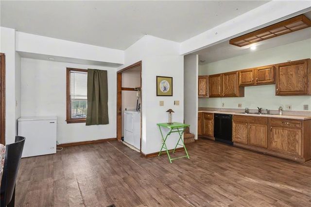 107 E Hale Street, Spring Hill, KS 66083