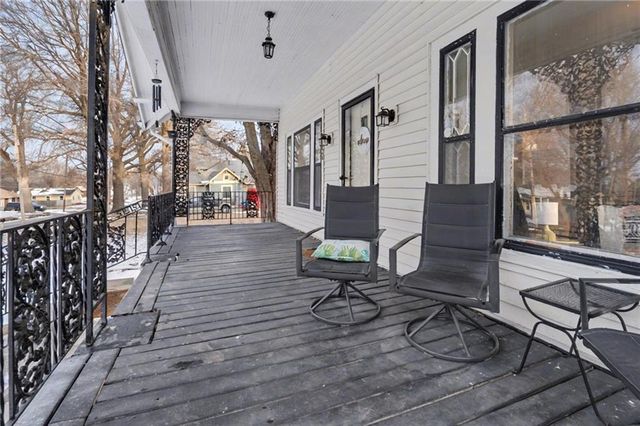 107 E Hale Street, Spring Hill, KS 66083