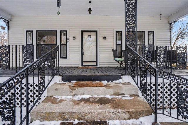 107 E Hale Street, Spring Hill, KS 66083
