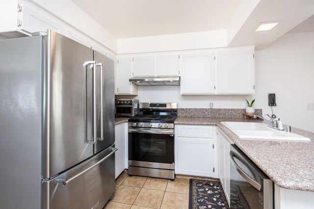 7279 Meath Way, North Highlands, CA 95660