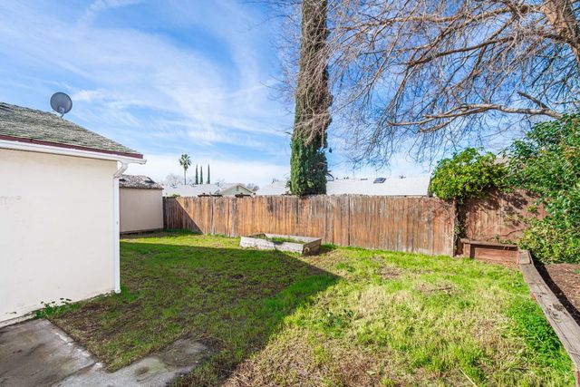 7279 Meath Way, North Highlands, CA 95660