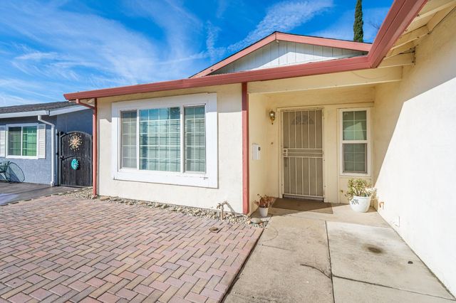 7279 Meath Way, North Highlands, CA 95660