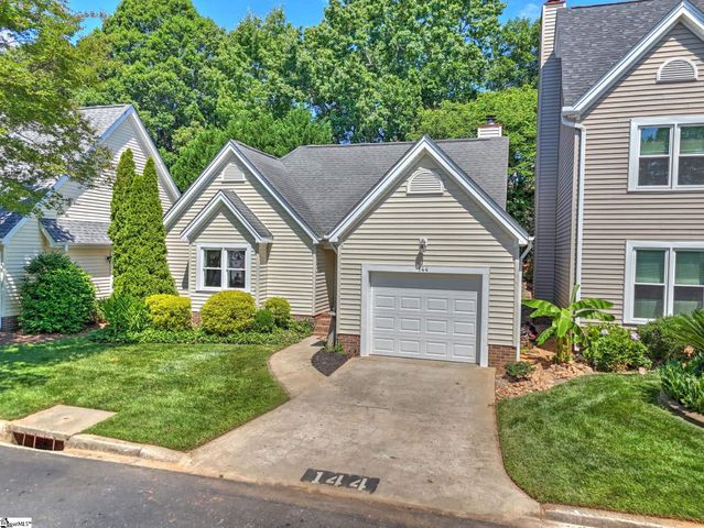 144 Forest Lake Drive, Simpsonville, SC 29681