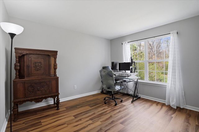 203 ROBERTS LN, Coatesville, PA 19320