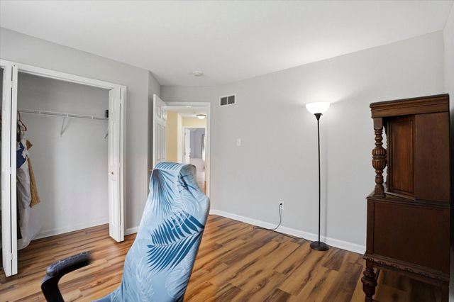 203 ROBERTS LN, Coatesville, PA 19320