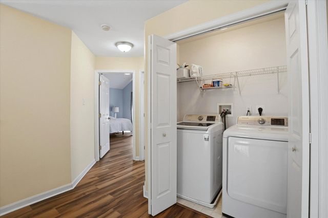 203 ROBERTS LN, Coatesville, PA 19320