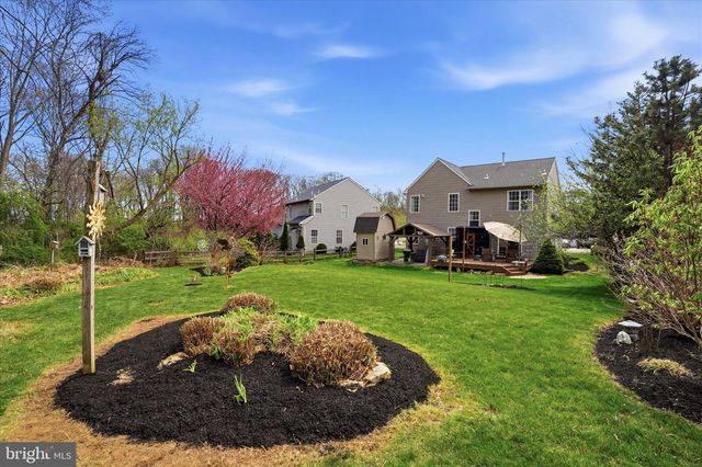 203 ROBERTS LN, Coatesville, PA 19320