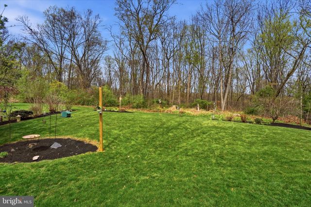 203 ROBERTS LN, Coatesville, PA 19320