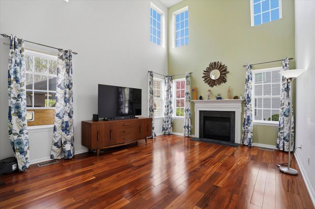 203 ROBERTS LN, Coatesville, PA 19320