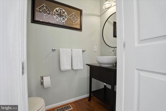 203 ROBERTS LN, Coatesville, PA 19320