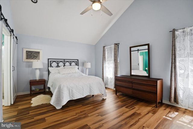 203 ROBERTS LN, Coatesville, PA 19320