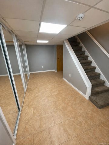 21 Kevin Road, Commack, NY 11725
