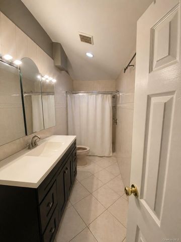 21 Kevin Road, Commack, NY 11725