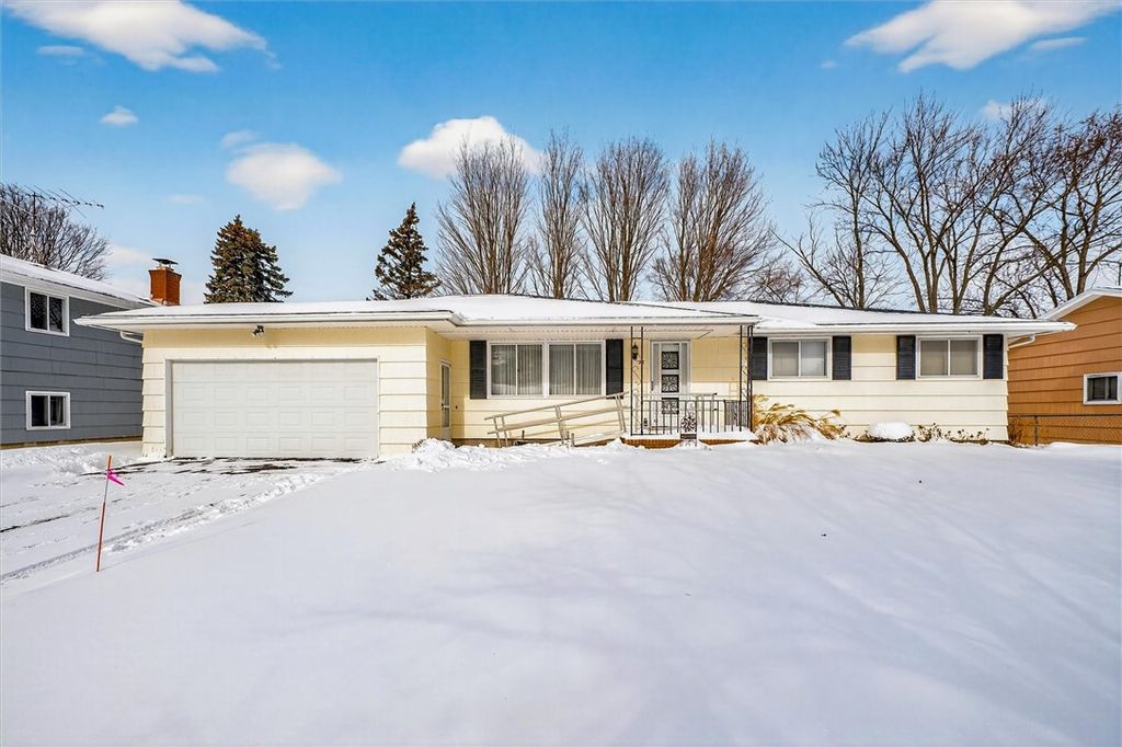 38 Valencia Drive, Gates, NY 14606