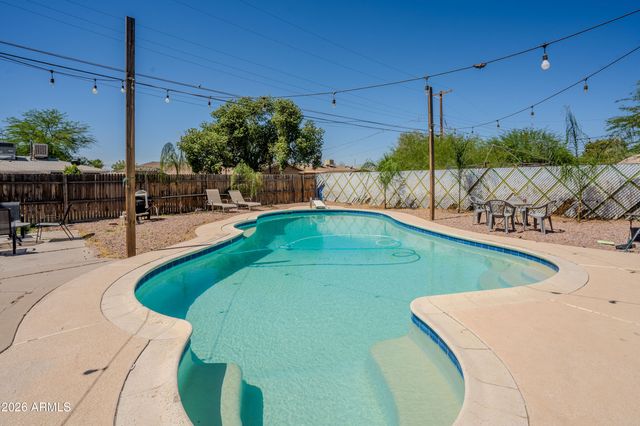 3801 W WILSHIRE Drive, Phoenix, AZ 85009