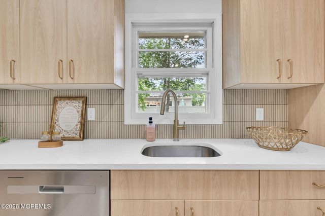1213 3rd Avenue, Toms River, NJ 08757