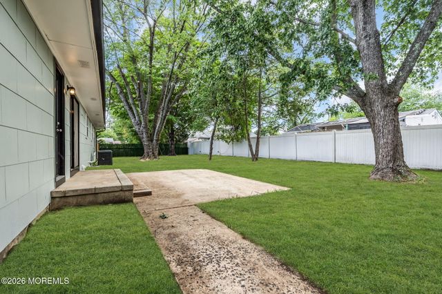 1213 3rd Avenue, Toms River, NJ 08757