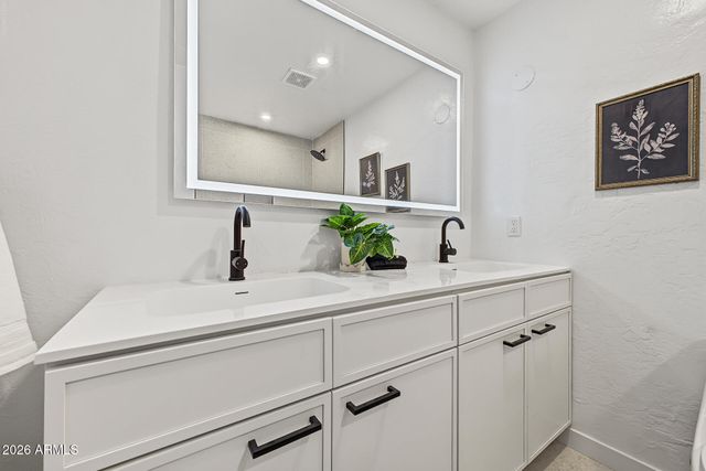1920 N MILLER Road, Scottsdale, AZ 85257