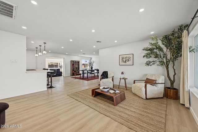 1920 N MILLER Road, Scottsdale, AZ 85257