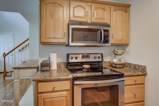 129 Violet Lane, Bluff City, TN 37618