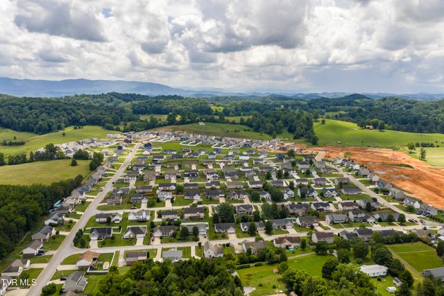 129 Violet Lane, Bluff City, TN 37618
