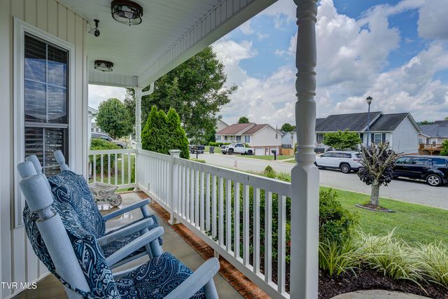 129 Violet Lane, Bluff City, TN 37618