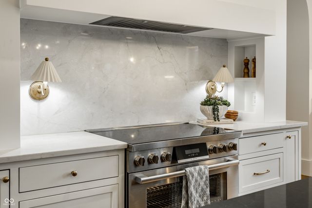 5320 Central Avenue, Indianapolis, IN 46220