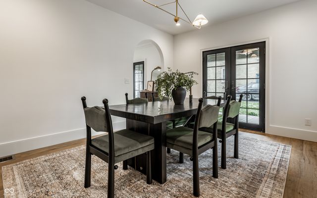 5320 Central Avenue, Indianapolis, IN 46220