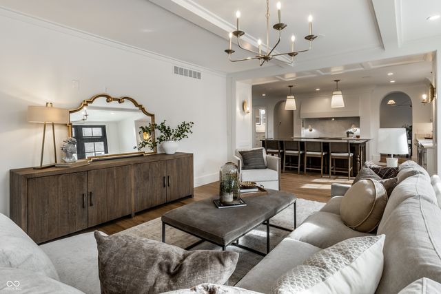 5320 Central Avenue, Indianapolis, IN 46220