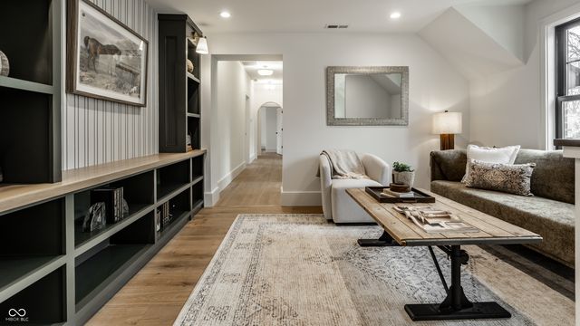 5320 Central Avenue, Indianapolis, IN 46220