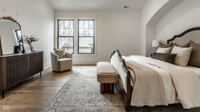 5320 Central Avenue, Indianapolis, IN 46220