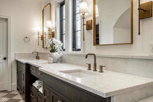 5320 Central Avenue, Indianapolis, IN 46220