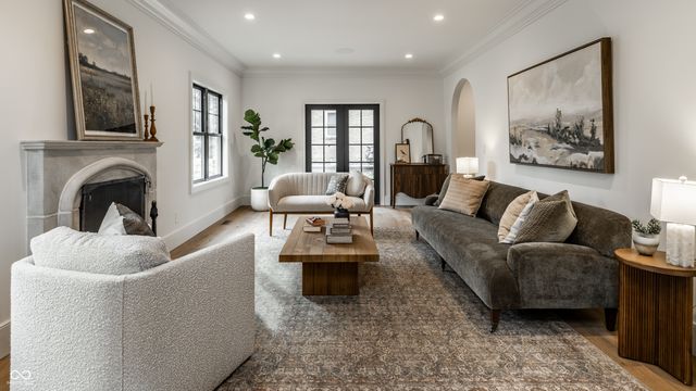 5320 Central Avenue, Indianapolis, IN 46220