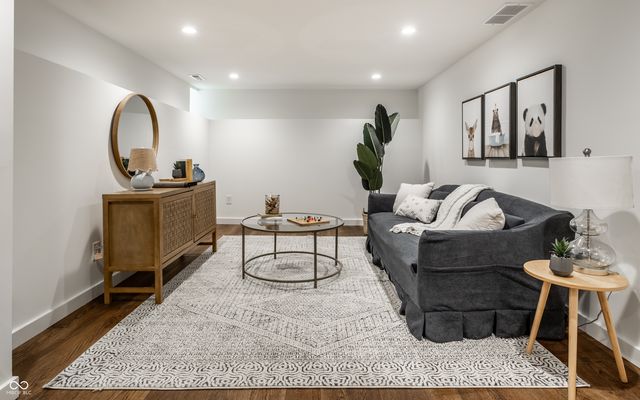 5320 Central Avenue, Indianapolis, IN 46220