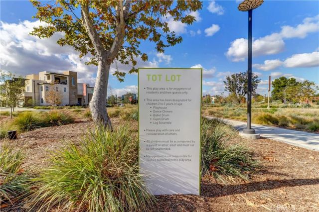 130 spectacle, Irvine, CA 92618