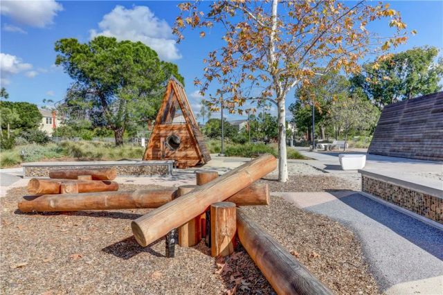 130 spectacle, Irvine, CA 92618