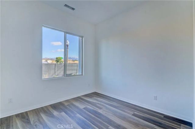 130 spectacle, Irvine, CA 92618