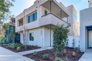 130 spectacle, Irvine, CA 92618