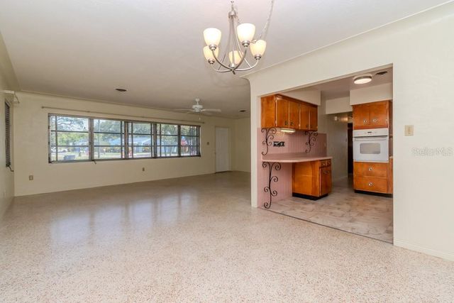 5800 21ST AVENUE S, Gulfport, FL 33707