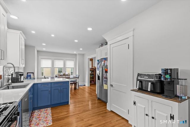 653 Forest Road, West Haven, CT 06516