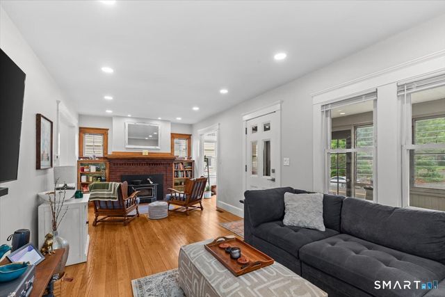 653 Forest Road, West Haven, CT 06516