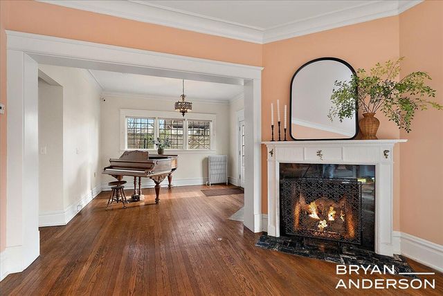 356 Woodmere Avenue Se, City Of Grand Rapids, MI 49506