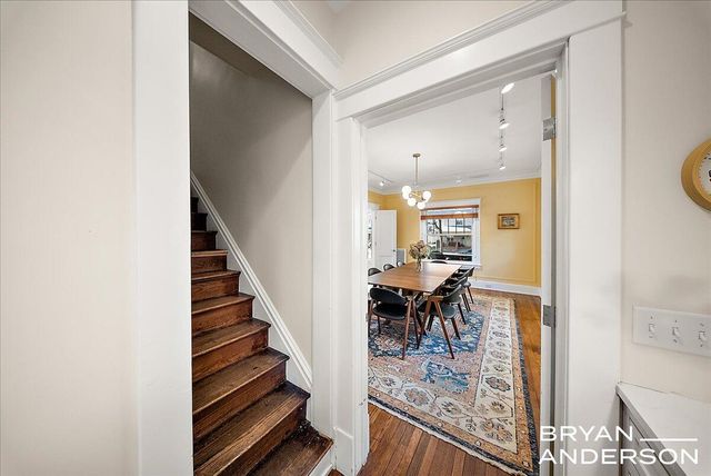 356 Woodmere Avenue Se, City Of Grand Rapids, MI 49506