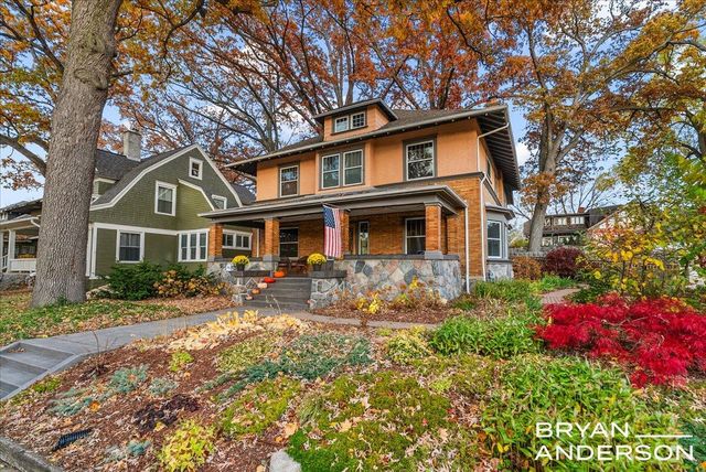 356 Woodmere Avenue Se, City Of Grand Rapids, MI 49506